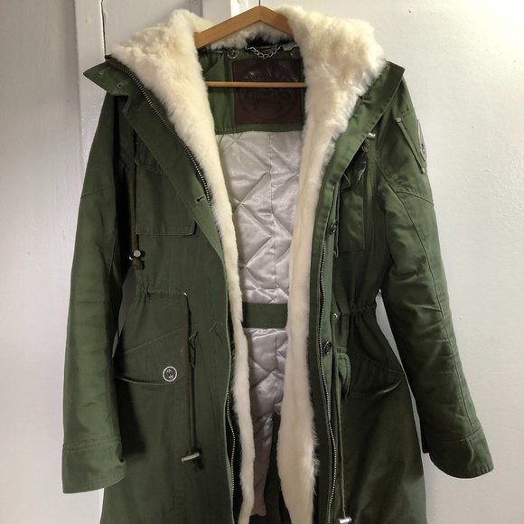 Moose Knuckles fur lined green winter jacket - Picture 2 of 5